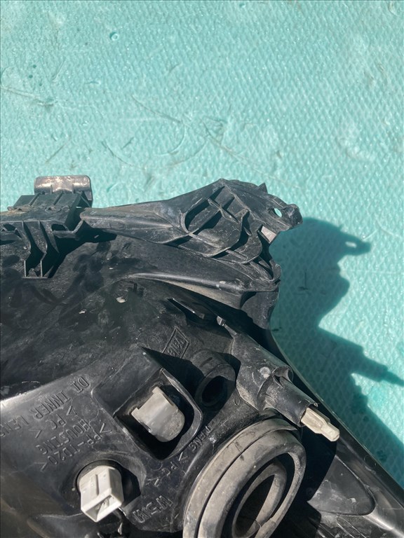 Toyota Aygo bal fényszóró (2005-14) 5. kép