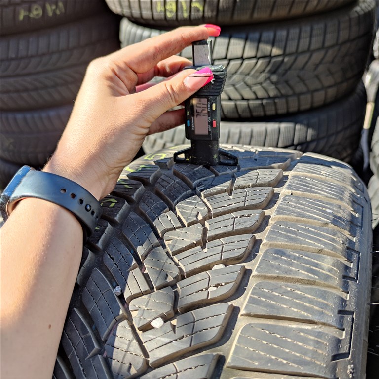  245/45 R18 Fulda téli gumi 95000ft a 4db/62/ 4. kép