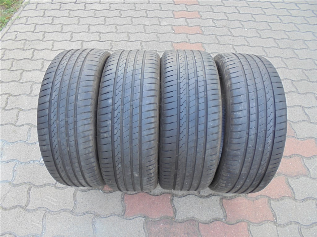205/45 R 17" használt Firestone nyári gumi eladó 1. kép