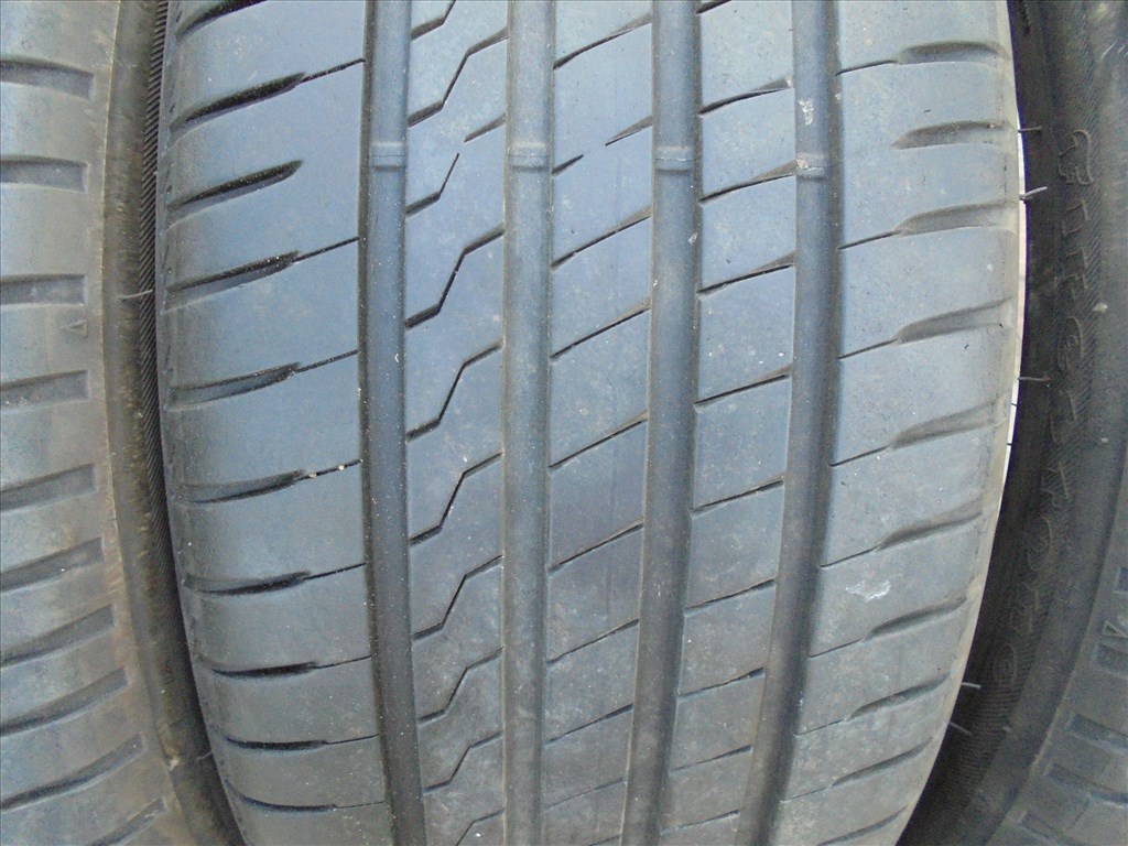 205/45 R 17" használt Firestone nyári gumi eladó 2. kép