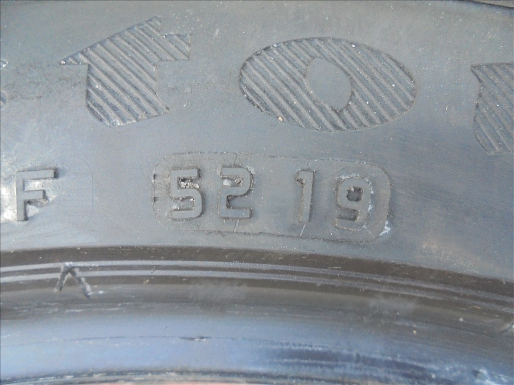 205/45 R 17" használt Firestone nyári gumi eladó 8. kép