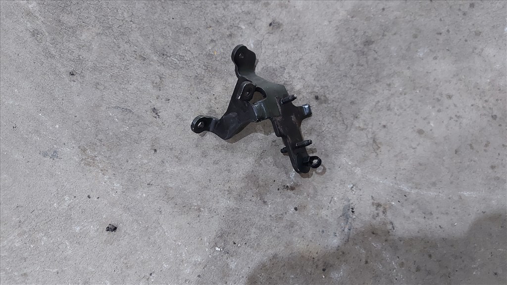 Citroen C4 C5 Peugeot 307 407 04- Vákuumszelep tartó konzol lemez 7207 161841 4. kép