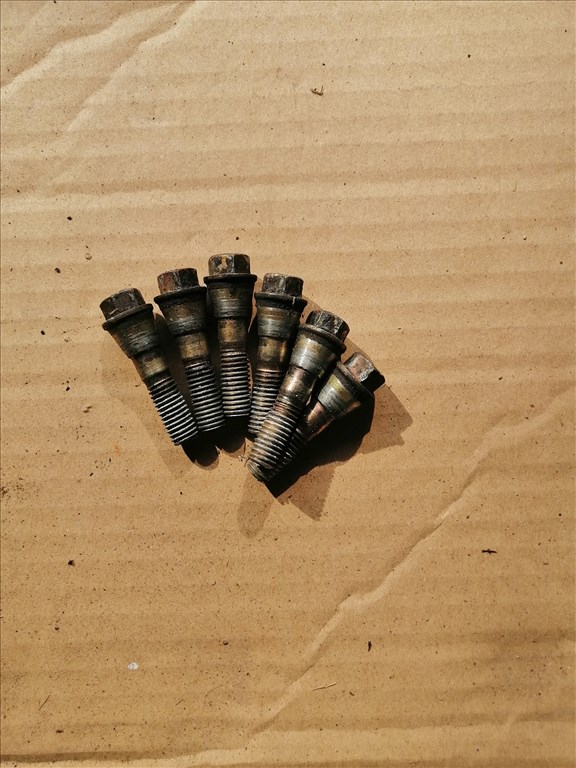 Mazda B 2500 Első kerékagy Kapcsoló csavar 9ya990802 2. kép