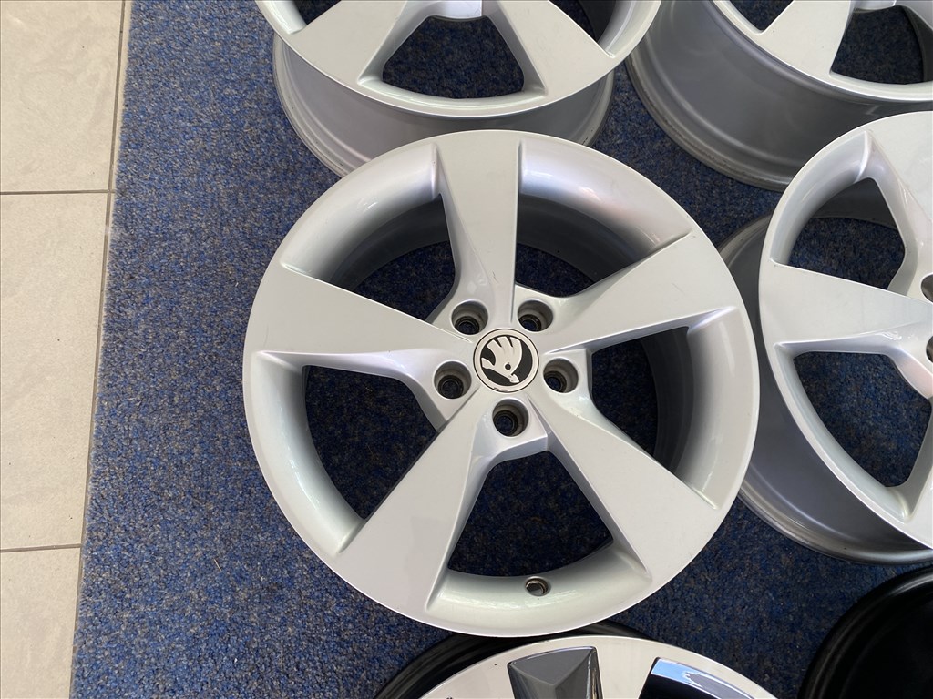(3641) Skoda 16 gyári alufelni felni, 5x100, Rapid 4. kép