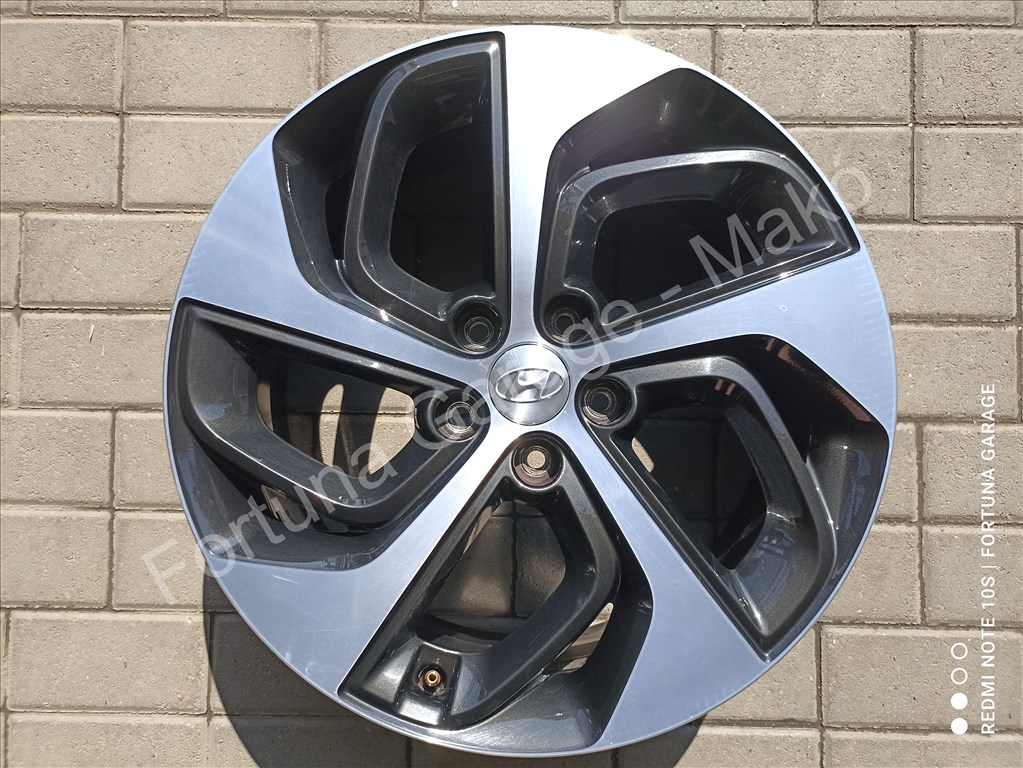 5x114,3 19" Hyundai újszerű alufelni garnitúra 4. kép