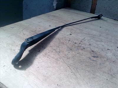 MAZDA 3 03.10-06.06 Ablaktörlő kar jobb első