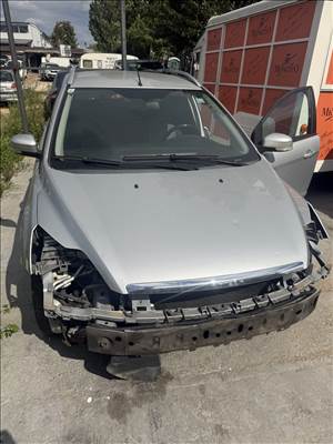 Ford Focus Mk2 g8dd bontott alkatrészei