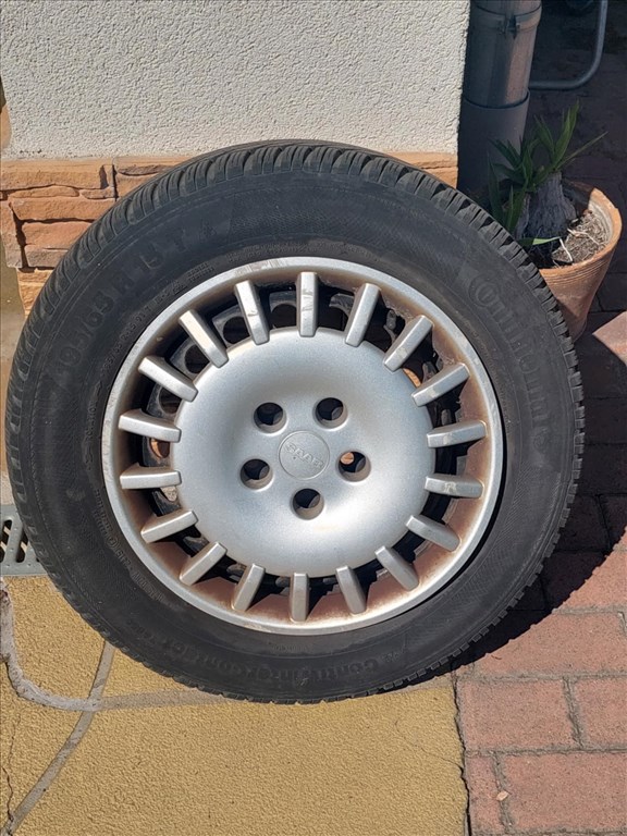  15" használt lemezfelni, rajta 195/65 használt Continental téli gumi gumi  3. kép