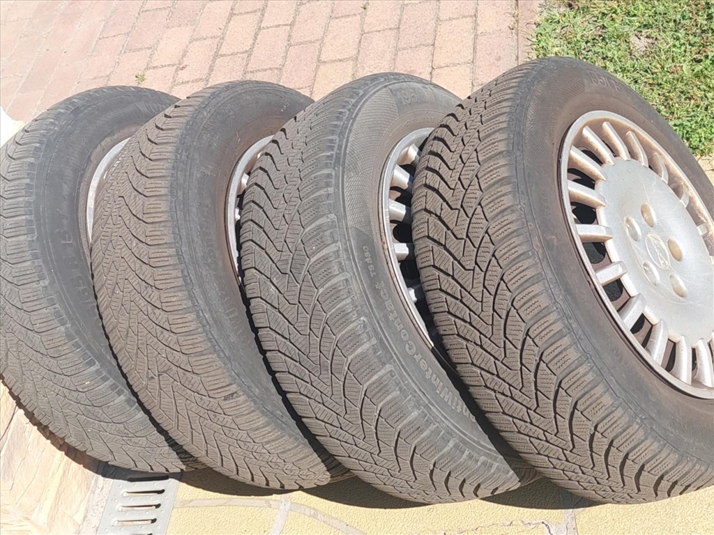  15" használt lemezfelni, rajta 195/65 használt Continental téli gumi gumi  5. kép
