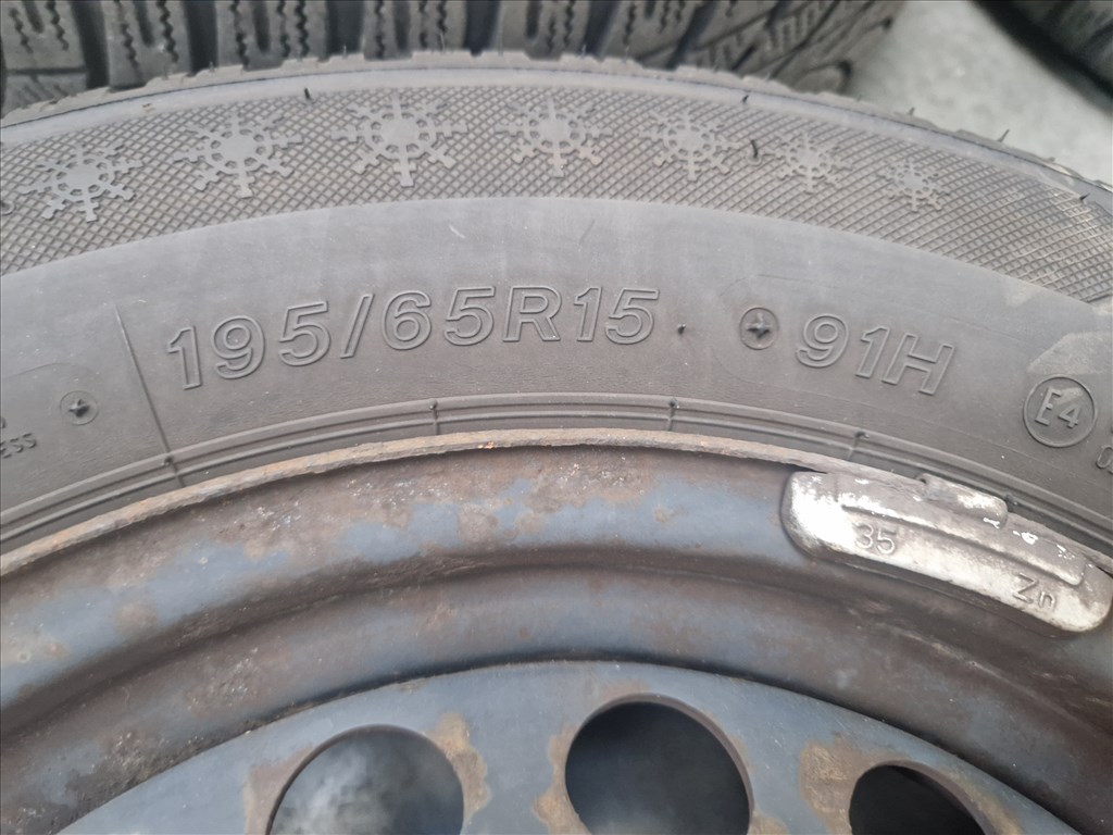  5x112 15" lemezfelni garnitúra Lassa téli gumikkal (26267) 10. kép