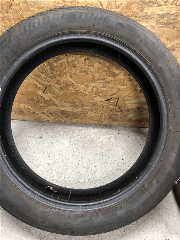  19" Bridgestone nyári gumi Bmw i3 kétszéles 5. kép