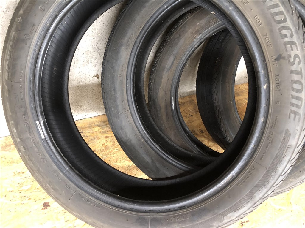  19" Bridgestone nyári gumi Bmw i3 kétszéles 6. kép