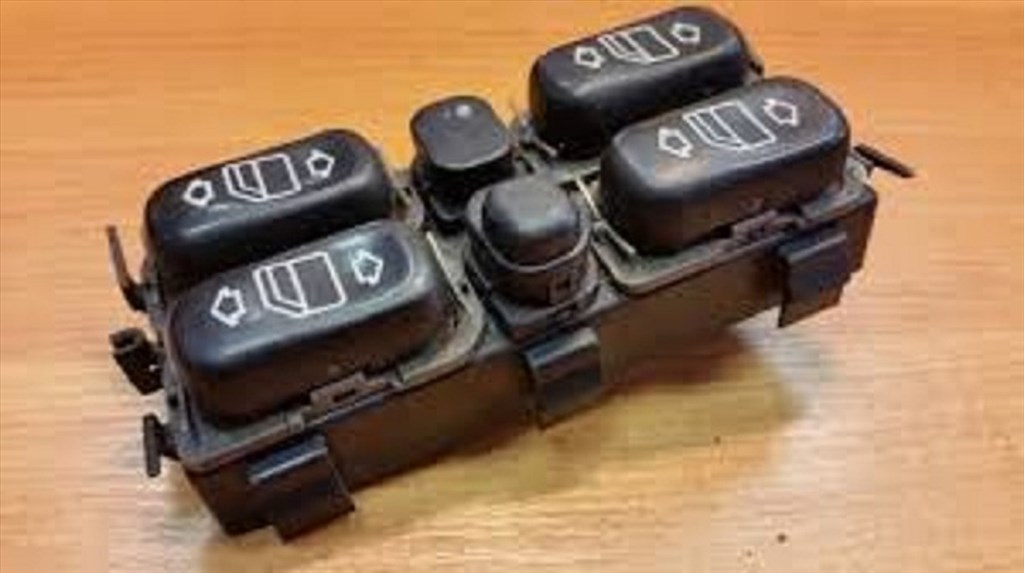 Mercedes A-osztály W168 Ablakemelő kapcsoló w168 4el abl 1688202810 1. kép