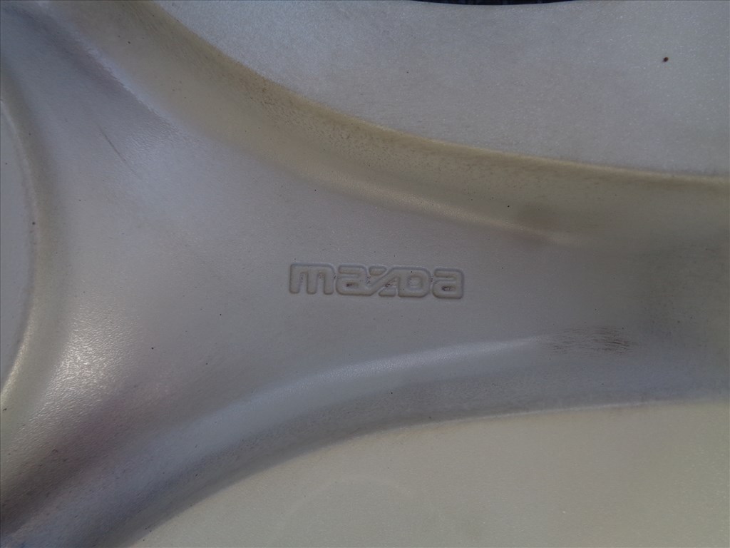 Mazda gyári alufelni 19-es, nyomás szenzorral újszerű állapotban eladó.  7. kép