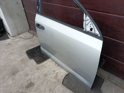 Skoda Octavia III Jobb hátsó Ajtó 5175