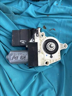 Seat Altea Bal hátsó ablakemelő motor 5p0839401