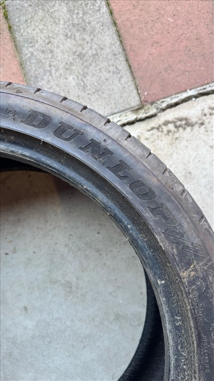  5x112 lyukosztású 18" használt Volkswagen Mallory alufelni, rajta 235/40 új Dunlop nyári gumi 7. kép