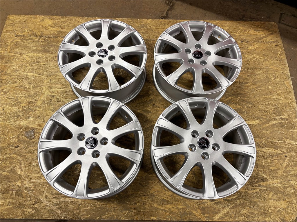 Skoda Octavia 17" 5x112 gyári alufelni eladó 17 coll 5. kép