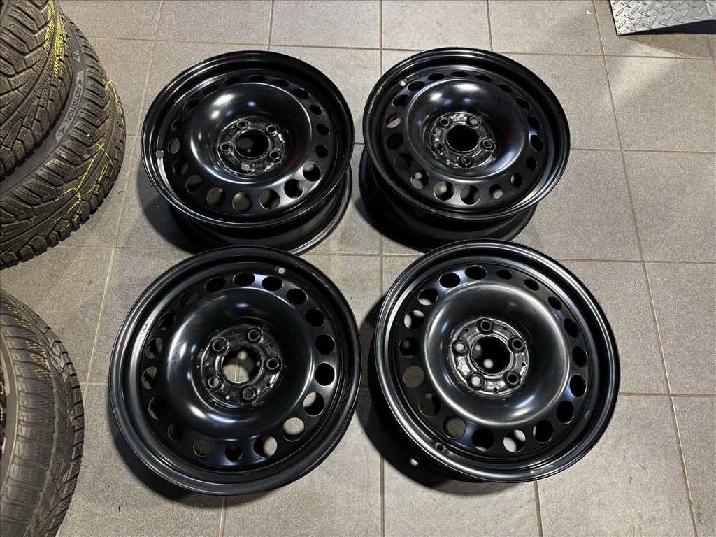 Mercedes A CLA 16" 5x112 gyári lemezfelni eladó 16 coll 5. kép