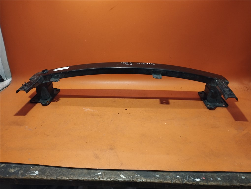 Kia Ceed 3 első lökhárító merevítő (S.40.926R)a 5. kép