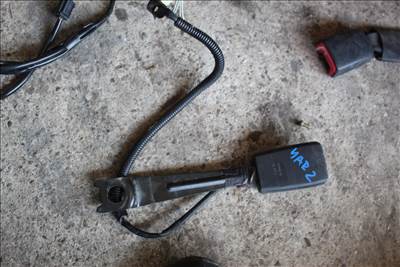 Toyota Yaris (XP90) Első öv csat 