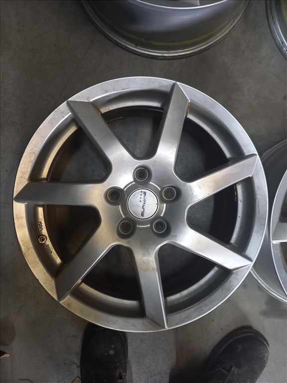  5x114.3 lyukosztású 7JJ 17" használt alufelni Lxx 3. kép