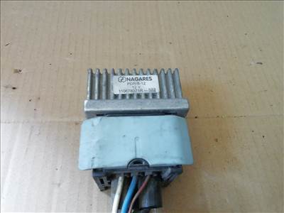 Renault Scénic III dCi 130 FAP izzítórelé  110678071r