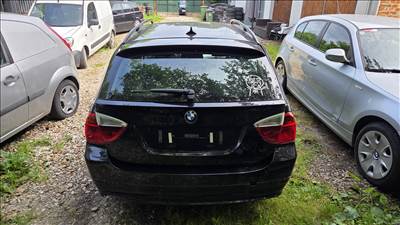 BMW 320 E90, E91, E92, E93 bmw e90 e91 318d 320d alkatrészei 