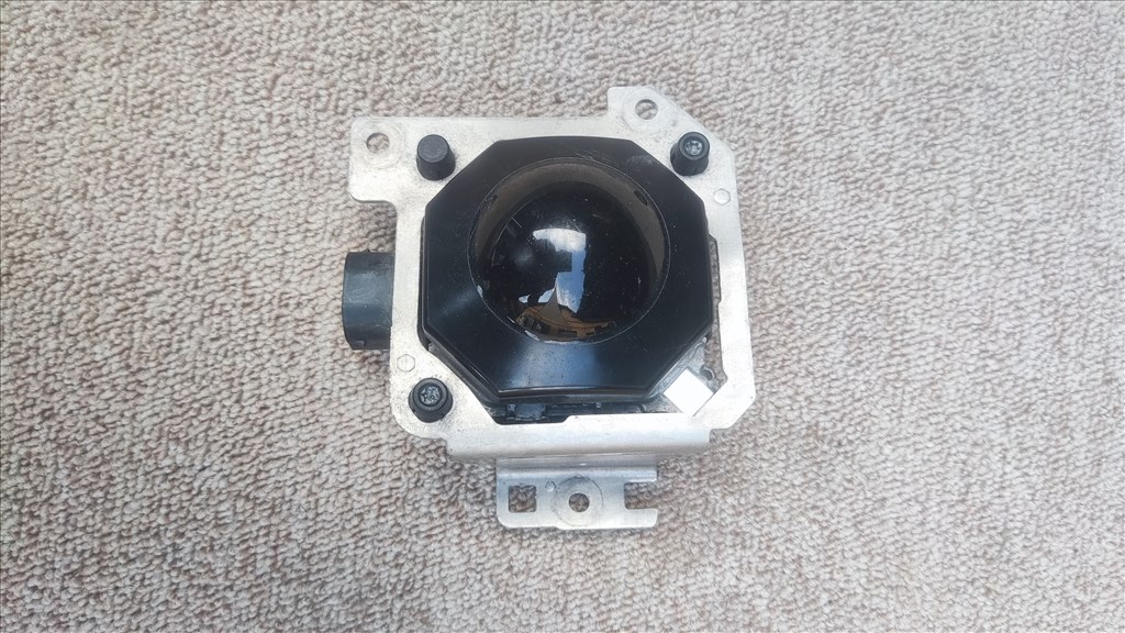  adaptív tempomat radar  8w0907541j 1. kép