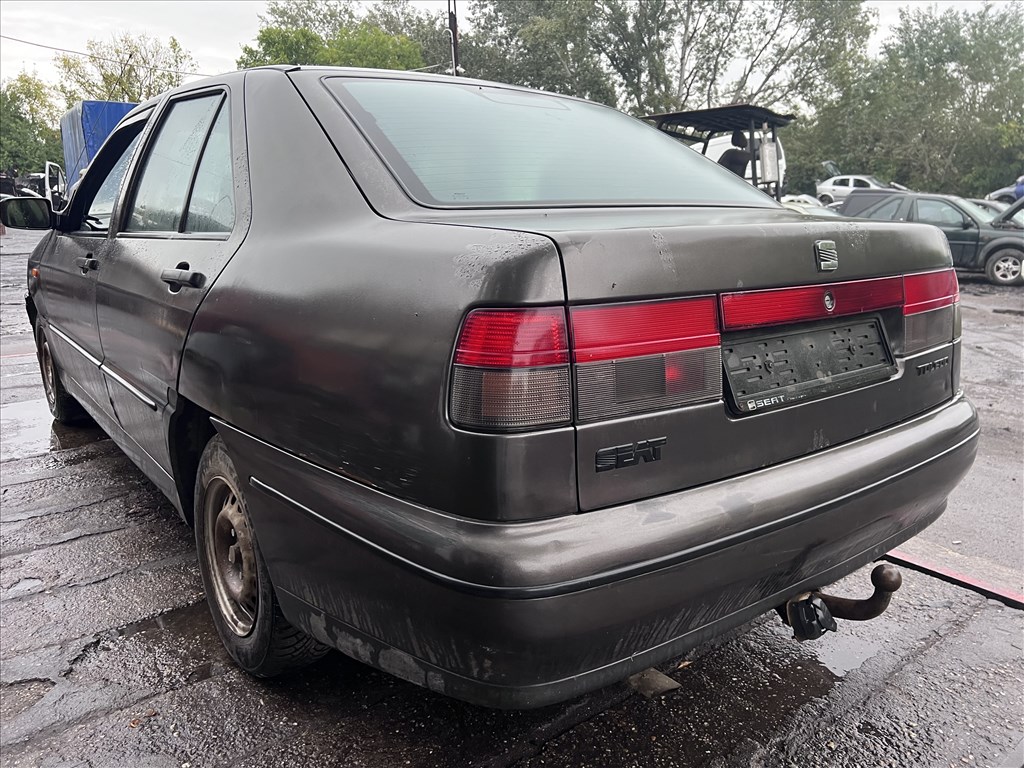 Seat Toledo I 1.6i bontott alkatrészei 1. kép