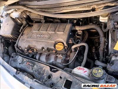 Opel Corsa E 1.2i (B12XER) motor, sebváltó és alkatrészei 
