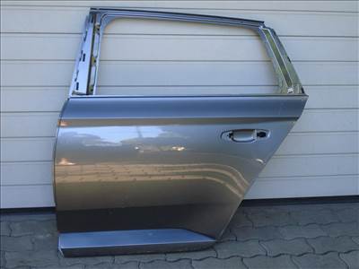 Skoda Superb Kombi Jobb hátsó Ajtó 3V9833312 2015-től