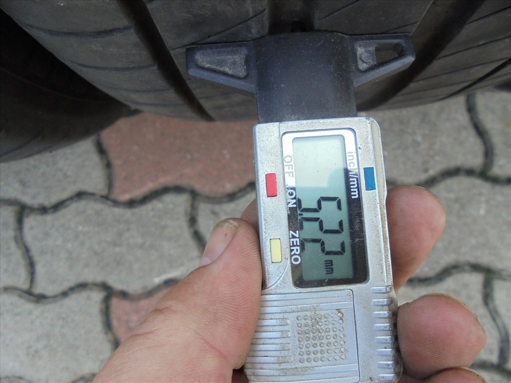 225/60 R 17" használt Michelin nyári gumi eladó 3. kép