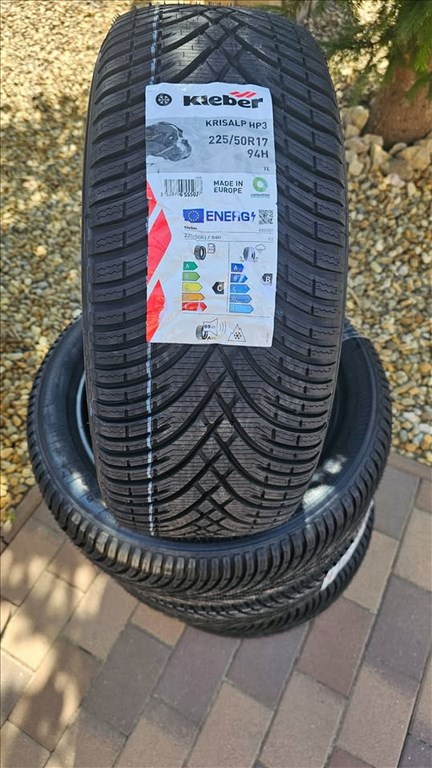  5x112 lyukosztású 17" használt (gyári felni) alufelni, rajta 225/50 újszerű Kleber téli gumi gumi  3. kép