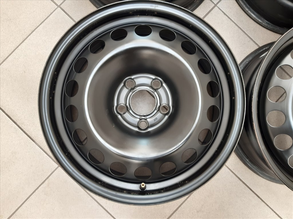  5x105 Opel Astra K gyári lemezfelni 6,5x16 ET41 TPMS nyomásérzékelő 4. kép