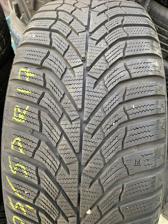  205/5017" újszerű Kumho téli gumi  3. kép