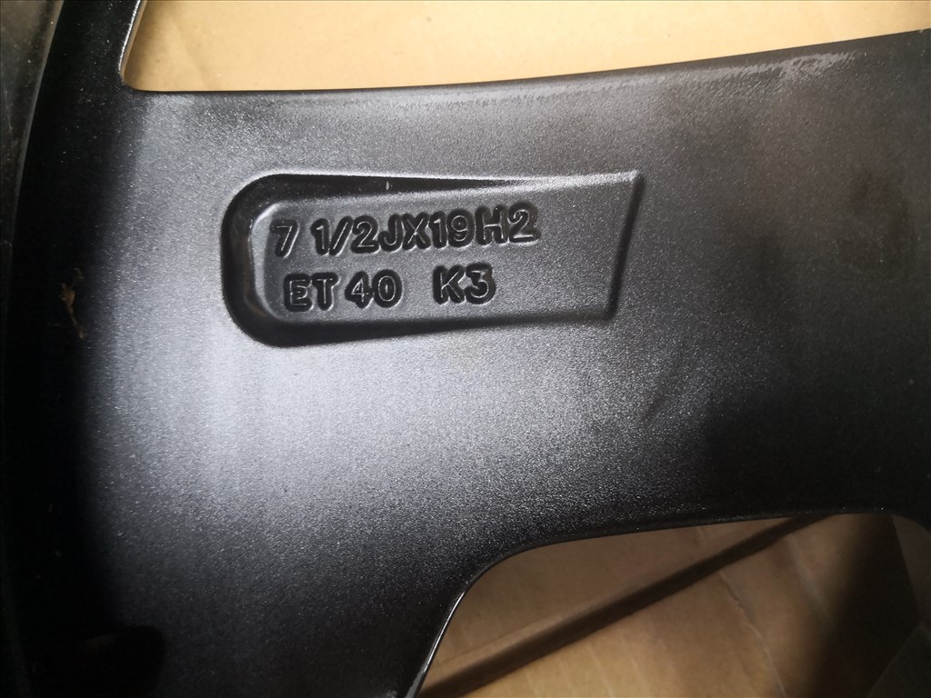 Skoda 19-es sérült alufelni 1db 3. kép