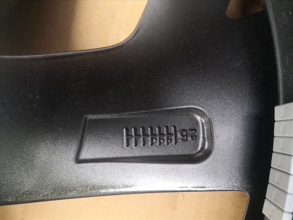 Skoda 19-es sérült alufelni 1db 4. kép