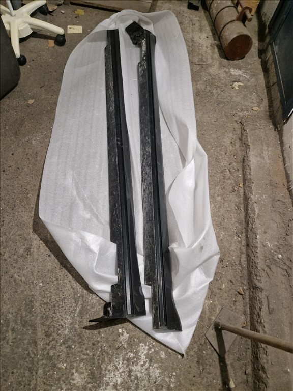 Kia Sorento (MQ4) Küszöb díszléc  87751p2000 87752p2000 1. kép