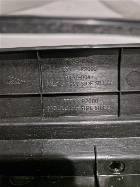 Kia Sorento (MQ4) Küszöb díszléc  87751p2000 87752p2000 2. kép