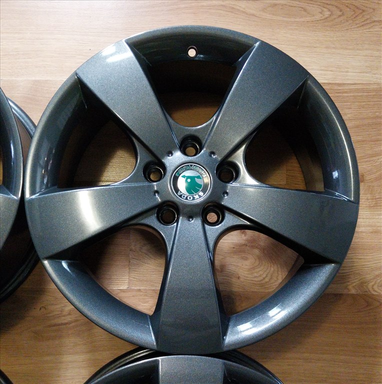 5x112 17" SKODA gyári "PEGASUS" alufelni garnitúra - stormgrau met. 7. kép