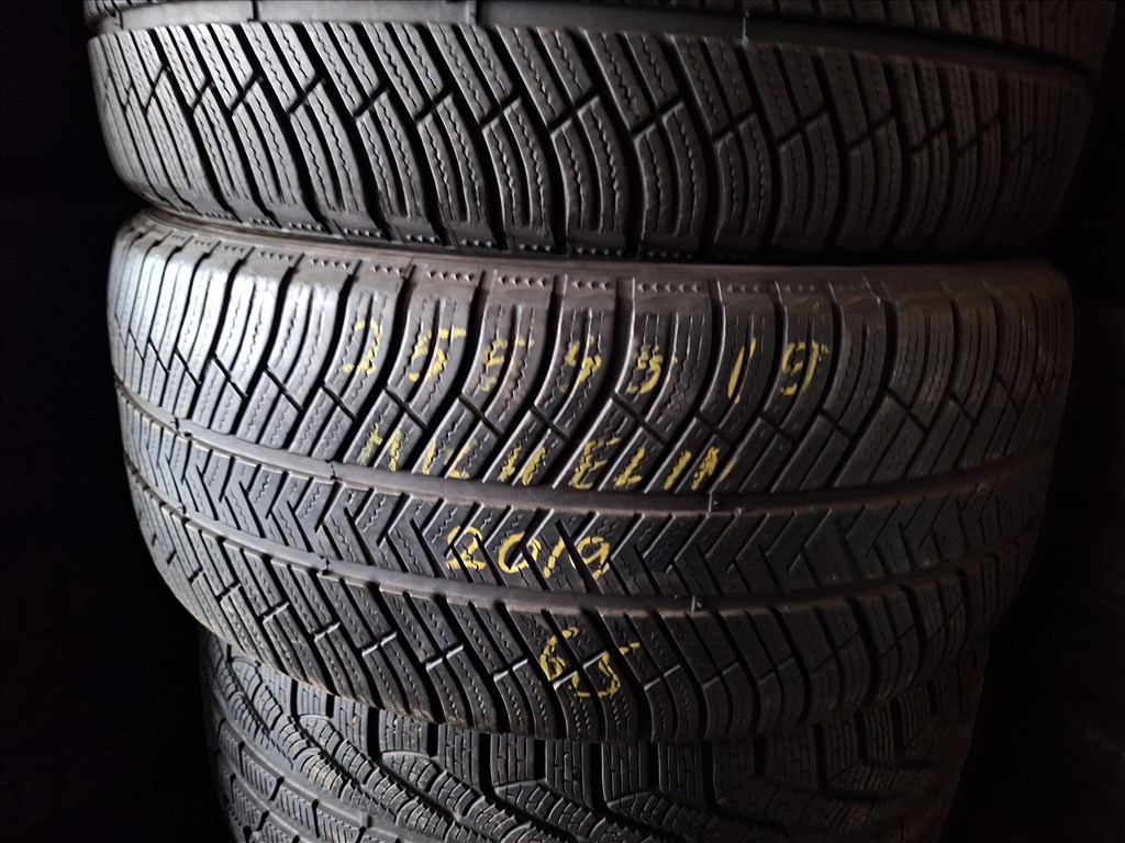 255/45/19"  Michelin téli gumi  1. kép