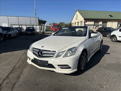 Mercedes E coupe cabrio 350CDI OM642838 (W207) bontott alkatrészei