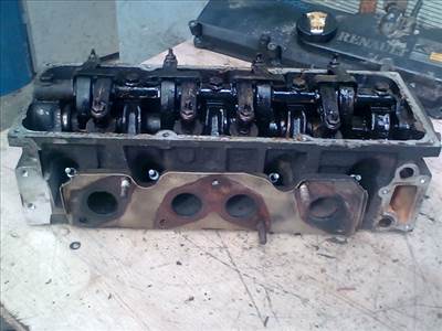 RENAULT MEGANE 95-99 Hengerfej. benzines