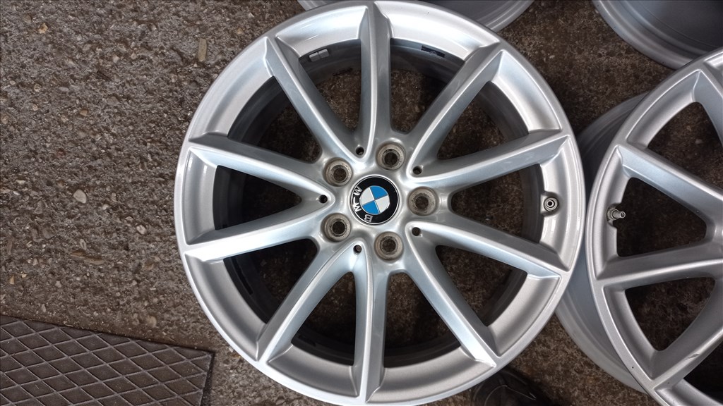  5x112 lyukosztású 7,5JJ 17" használt (gyári felni) alufelni 5. kép