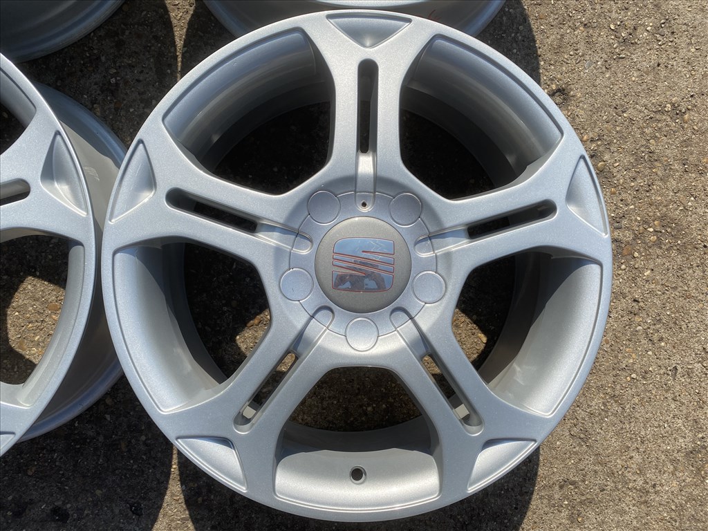 4db gyári 17" Seat Leon alufelni. (4084) 2. kép
