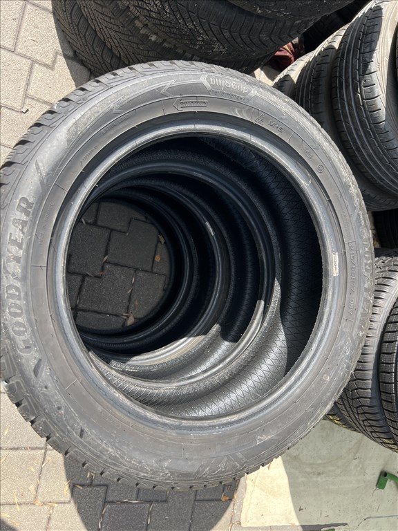  215/5517" újszerű Goodyear Performance+ téli 4db  4. kép