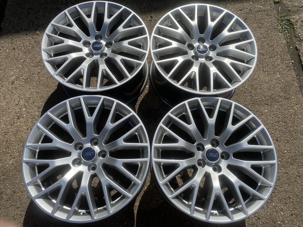  4db gyári 19" Ford Mustang GT alufelni. (4098) 1. kép