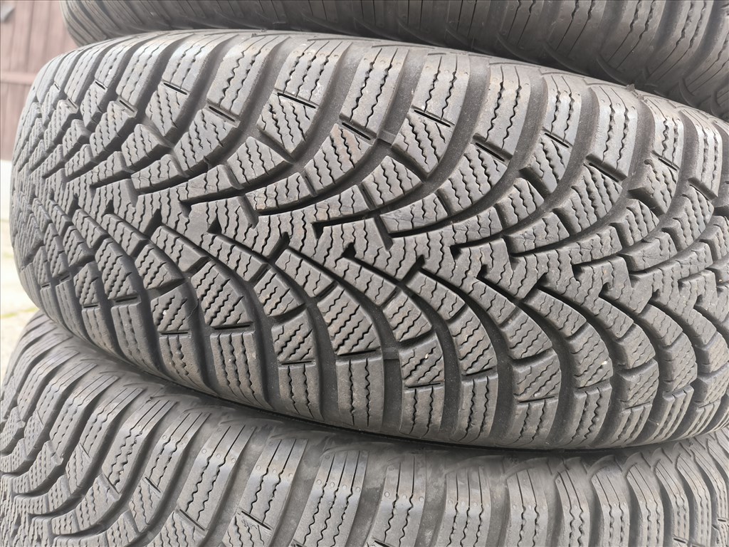  195/6515" újszerű Goodyear téli gumi gumi 7. kép