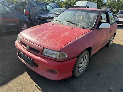 Opel Astra F 1.6 -X16SZ- bontott alkatrészei